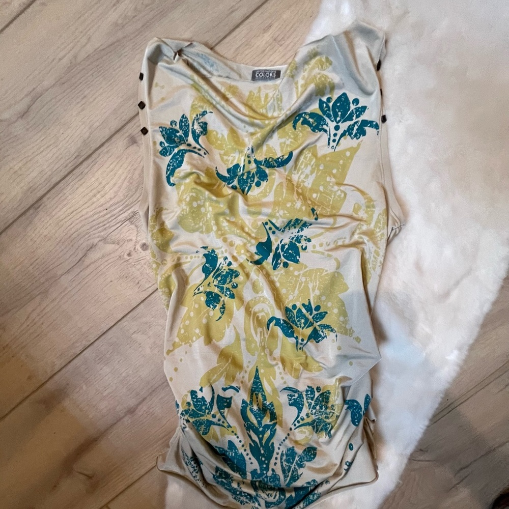 Cute and Sexy Fitted Top by UNITED COLORS OF BENETTON